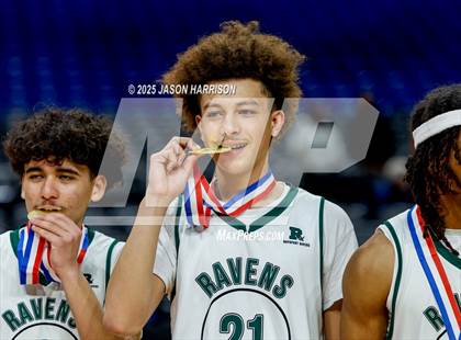Thumbnail 1 in Meyer vs. Herne (UIL Basketball 2A D1 Final) photogallery.