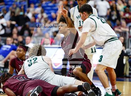 Thumbnail 3 in Meyer vs. Herne (UIL Basketball 2A D1 Final) photogallery.