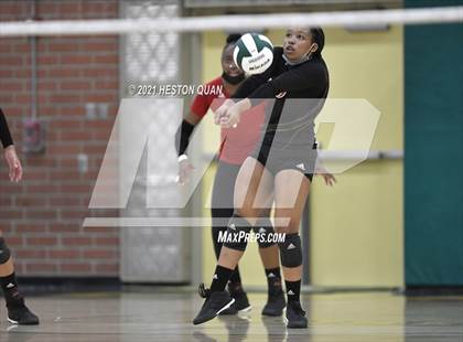 Thumbnail 2 in Lakewood vs. Cathedral Catholic (Dave Mohs Tournament) photogallery.