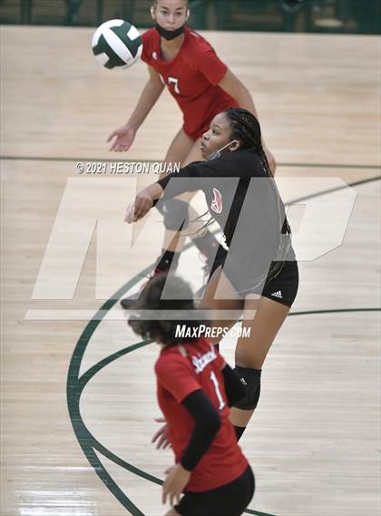 Thumbnail 3 in Lakewood vs. Cathedral Catholic (Dave Mohs Tournament) photogallery.