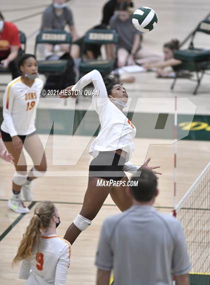 Thumbnail 3 in Lakewood vs. Cathedral Catholic (Dave Mohs Tournament) photogallery.