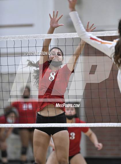 Thumbnail 1 in Lakewood vs. Cathedral Catholic (Dave Mohs Tournament) photogallery.