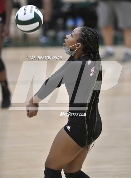 Thumbnail 1 in Lakewood vs. Cathedral Catholic (Dave Mohs Tournament) photogallery.