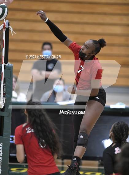 Thumbnail 3 in Lakewood vs. Cathedral Catholic (Dave Mohs Tournament) photogallery.