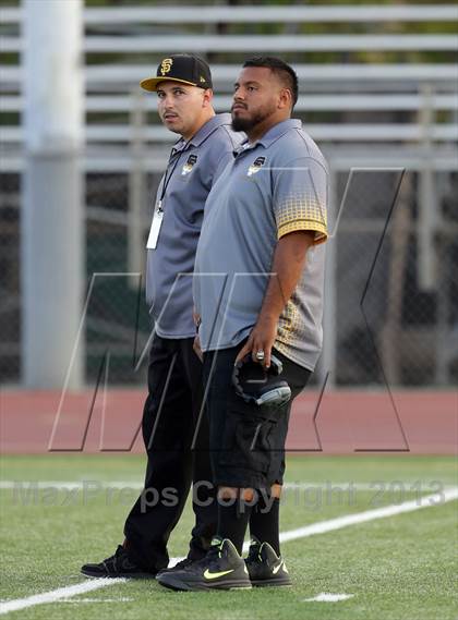 Thumbnail 1 in Sierra Canyon vs. San Fernando photogallery.