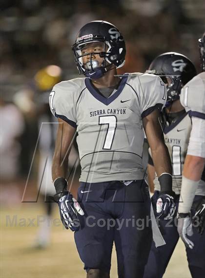 Thumbnail 1 in Sierra Canyon vs. San Fernando photogallery.