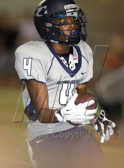Thumbnail 2 in Sierra Canyon vs. San Fernando photogallery.