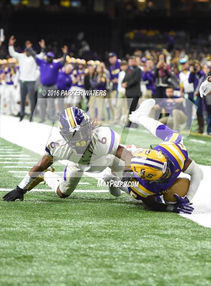 Thumbnail 3 in Amite vs Lutcher (LHSAA Class 3A Final) photogallery.