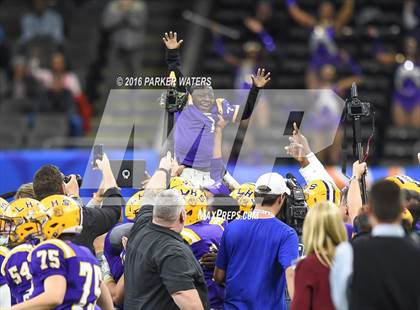 Thumbnail 1 in Amite vs Lutcher (LHSAA Class 3A Final) photogallery.