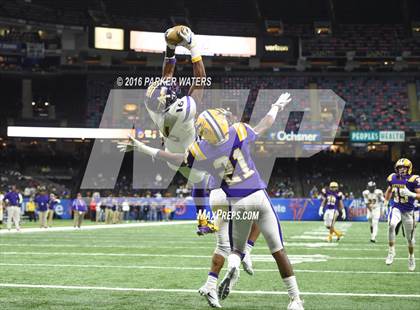 Thumbnail 2 in Amite vs Lutcher (LHSAA Class 3A Final) photogallery.