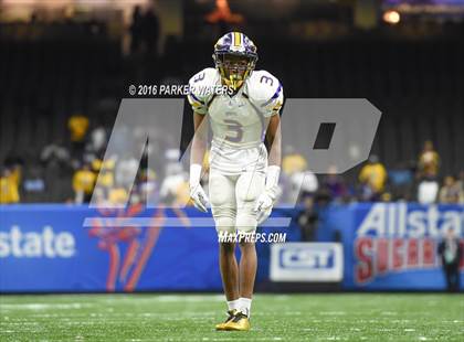 Thumbnail 3 in Amite vs Lutcher (LHSAA Class 3A Final) photogallery.
