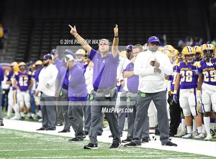 Thumbnail 3 in Amite vs Lutcher (LHSAA Class 3A Final) photogallery.