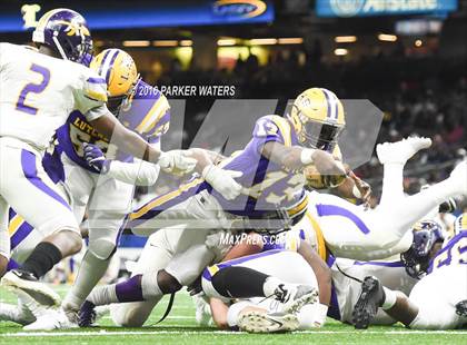 Thumbnail 1 in Amite vs Lutcher (LHSAA Class 3A Final) photogallery.