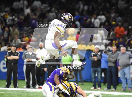 Thumbnail 3 in Amite vs Lutcher (LHSAA Class 3A Final) photogallery.
