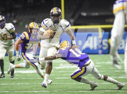 Thumbnail 3 in Amite vs Lutcher (LHSAA Class 3A Final) photogallery.
