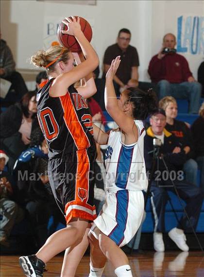 Thumbnail 2 in Vacaville vs. Davis (Dorothey Speck Memorial) photogallery.