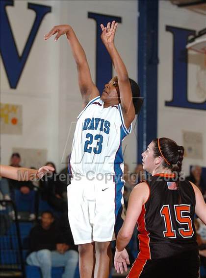 Thumbnail 3 in Vacaville vs. Davis (Dorothey Speck Memorial) photogallery.