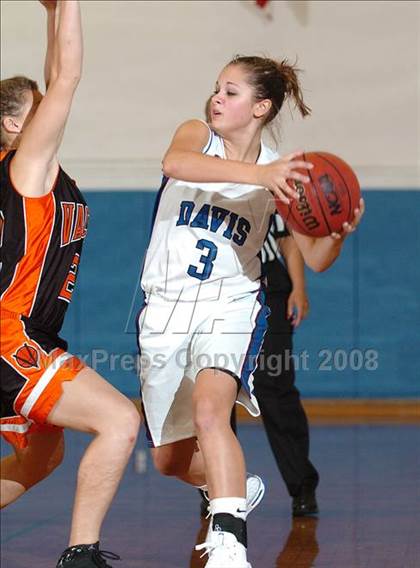 Thumbnail 2 in Vacaville vs. Davis (Dorothey Speck Memorial) photogallery.