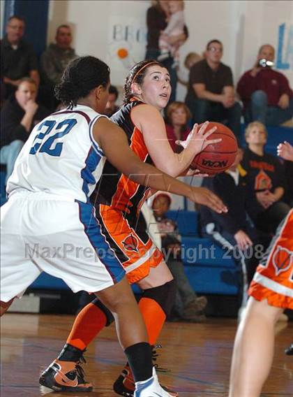 Thumbnail 1 in Vacaville vs. Davis (Dorothey Speck Memorial) photogallery.