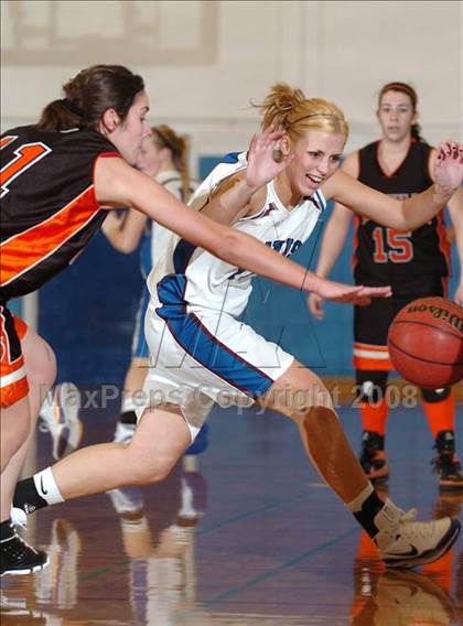 Thumbnail 1 in Vacaville vs. Davis (Dorothey Speck Memorial) photogallery.