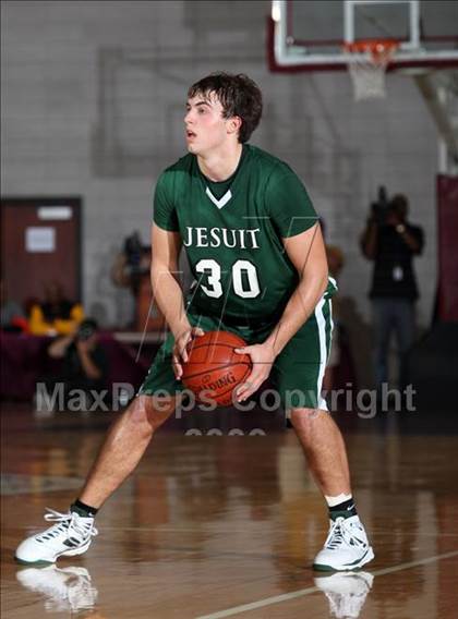 Thumbnail 3 in Strake Jesuit vs. Chavez (Texas 5A Region 3 Semifinal) photogallery.