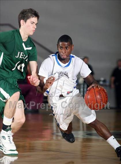 Thumbnail 1 in Strake Jesuit vs. Chavez (Texas 5A Region 3 Semifinal) photogallery.