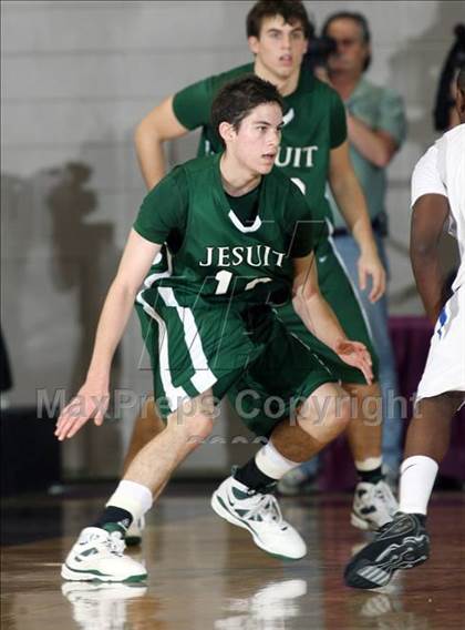 Thumbnail 1 in Strake Jesuit vs. Chavez (Texas 5A Region 3 Semifinal) photogallery.