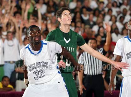 Thumbnail 2 in Strake Jesuit vs. Chavez (Texas 5A Region 3 Semifinal) photogallery.