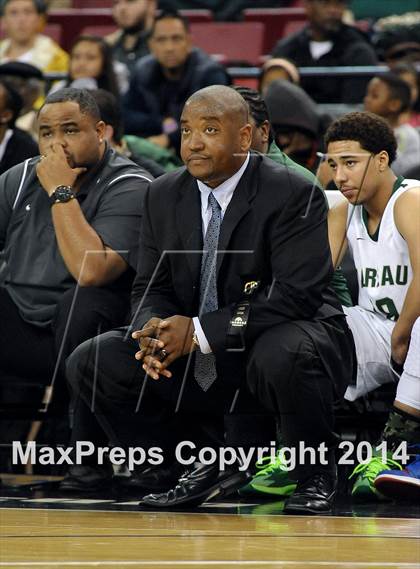 Thumbnail 3 in Bishop Montgomery vs. Moreau Catholic (CIF State D4 Final) photogallery.