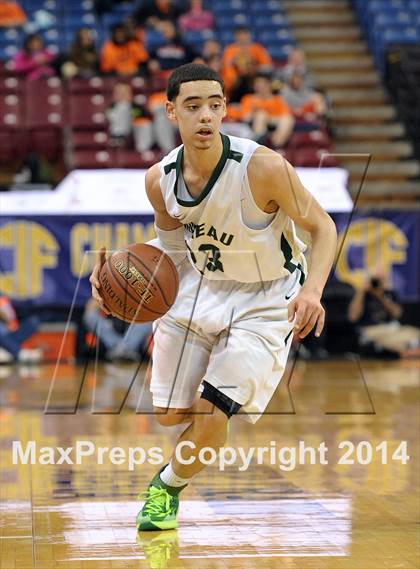 Thumbnail 1 in Bishop Montgomery vs. Moreau Catholic (CIF State D4 Final) photogallery.