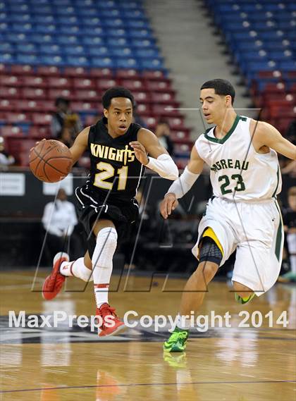 Thumbnail 3 in Bishop Montgomery vs. Moreau Catholic (CIF State D4 Final) photogallery.