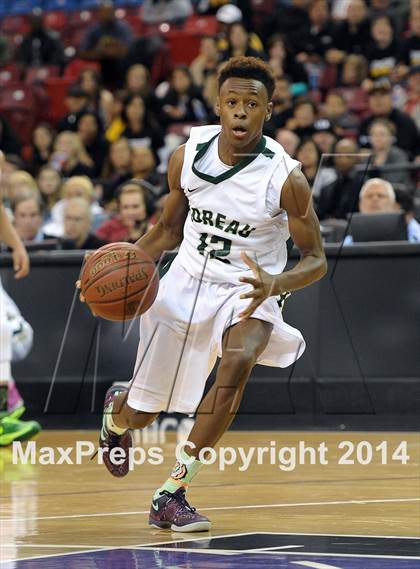 Thumbnail 2 in Bishop Montgomery vs. Moreau Catholic (CIF State D4 Final) photogallery.