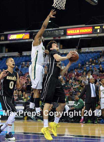 Thumbnail 1 in Bishop Montgomery vs. Moreau Catholic (CIF State D4 Final) photogallery.