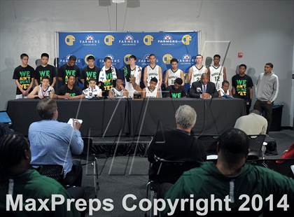 Thumbnail 3 in Bishop Montgomery vs. Moreau Catholic (CIF State D4 Final) photogallery.