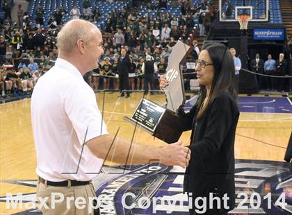 Thumbnail 1 in Bishop Montgomery vs. Moreau Catholic (CIF State D4 Final) photogallery.