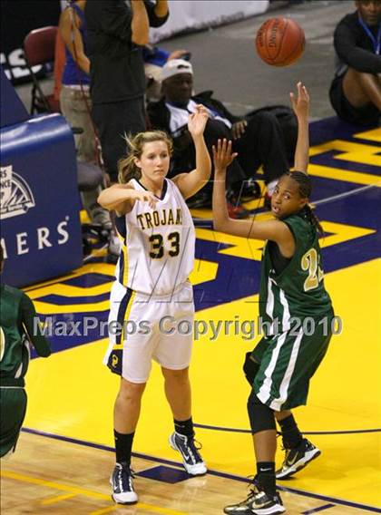 Thumbnail 2 in Poly vs. Oak Ridge (CIF State D1 Final) photogallery.
