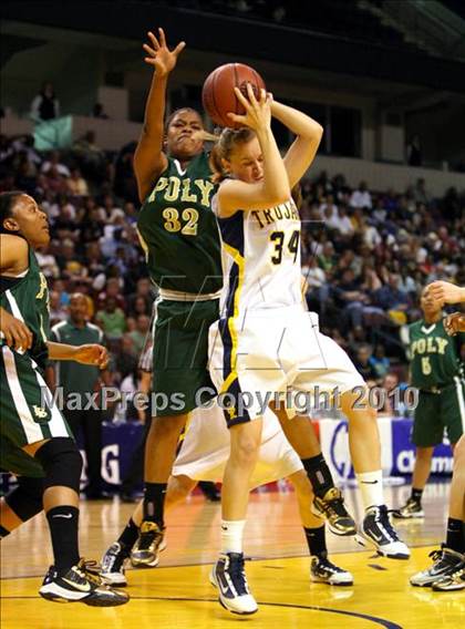 Thumbnail 2 in Poly vs. Oak Ridge (CIF State D1 Final) photogallery.