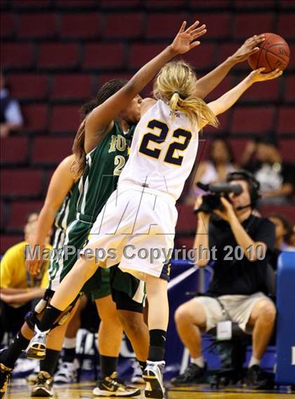 Thumbnail 3 in Poly vs. Oak Ridge (CIF State D1 Final) photogallery.