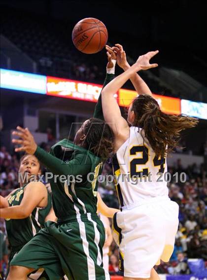 Thumbnail 3 in Poly vs. Oak Ridge (CIF State D1 Final) photogallery.
