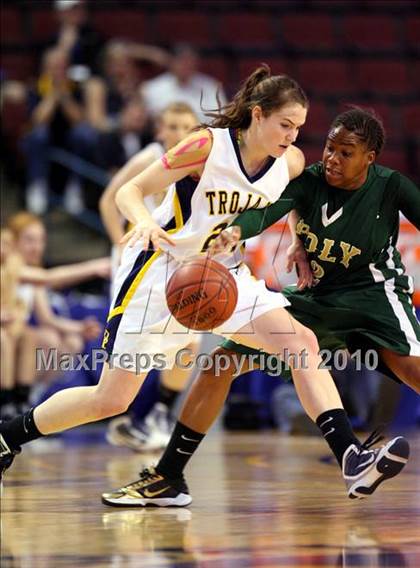 Thumbnail 3 in Poly vs. Oak Ridge (CIF State D1 Final) photogallery.
