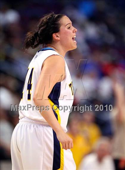 Thumbnail 3 in Poly vs. Oak Ridge (CIF State D1 Final) photogallery.