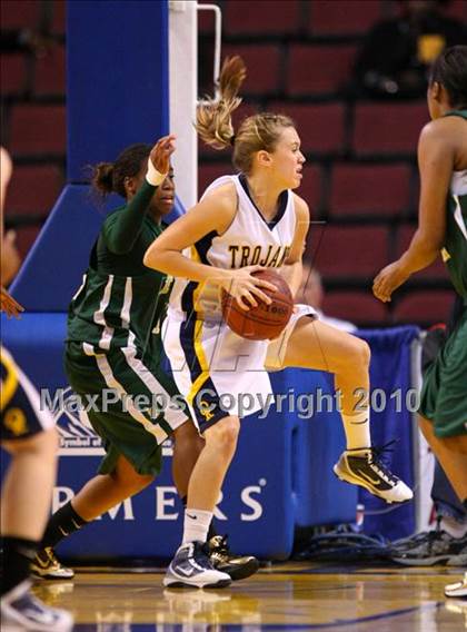 Thumbnail 3 in Poly vs. Oak Ridge (CIF State D1 Final) photogallery.