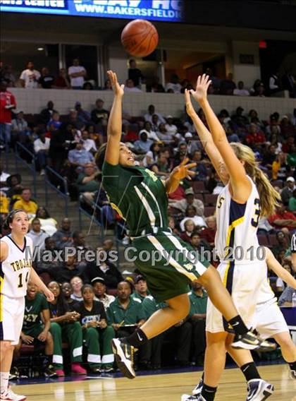Thumbnail 2 in Poly vs. Oak Ridge (CIF State D1 Final) photogallery.