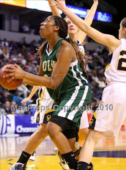 Thumbnail 1 in Poly vs. Oak Ridge (CIF State D1 Final) photogallery.