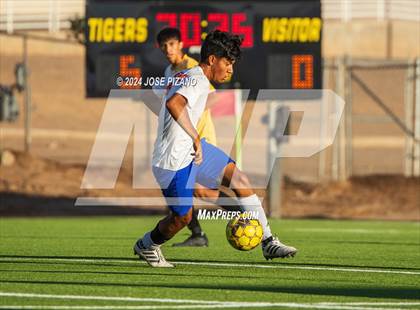 Thumbnail 1 in Los Lunas @ Alamogordo photogallery.