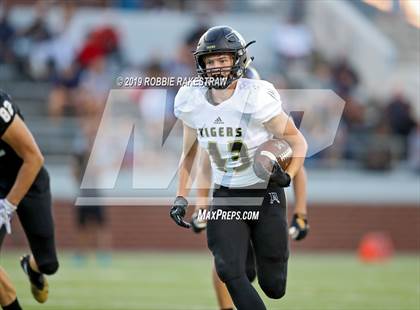 Thumbnail 3 in Broken Arrow @ Mansfield photogallery.