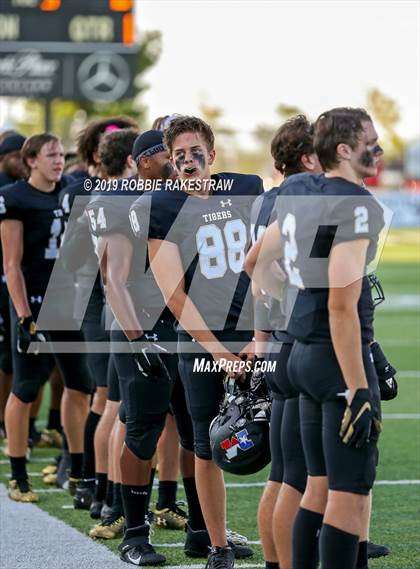 Thumbnail 1 in Broken Arrow @ Mansfield photogallery.