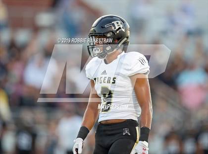 Thumbnail 3 in Broken Arrow @ Mansfield photogallery.