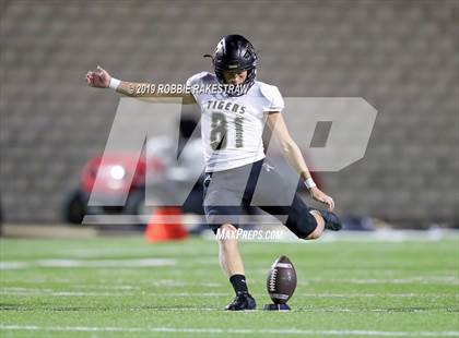 Thumbnail 2 in Broken Arrow @ Mansfield photogallery.