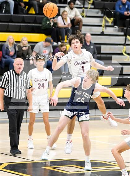 Thumbnail 3 in New Trier vs Scottsdale Christian Academy (Saguaro Holiday Classic) photogallery.